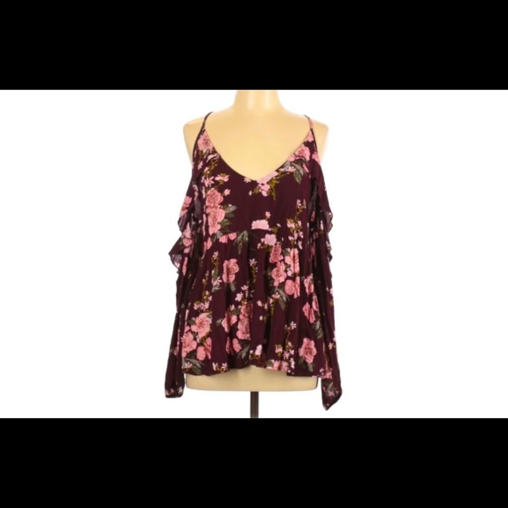 American Eagle Outfitters Cold Shoulder Long Sleeve Top